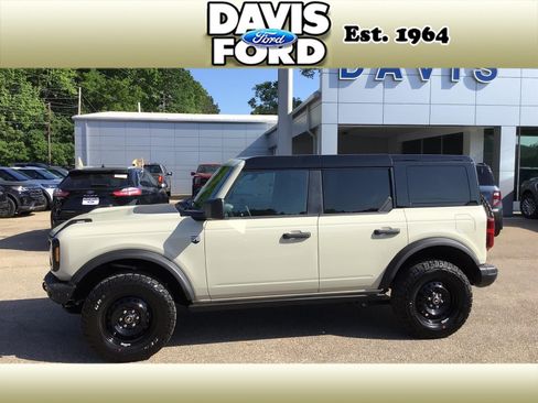 New 2026 Ford Bronco Big Bend w/ Black Diamond Package AWD/4WD image 4