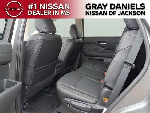 New 2026 Nissan Pathfinder SL FWD image 27
