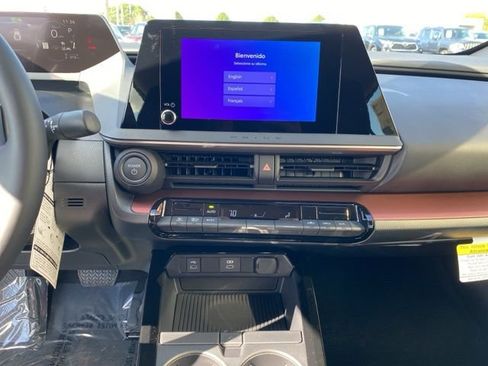 New 2026 Toyota Prius Plug-In Hybrid FWD image 31