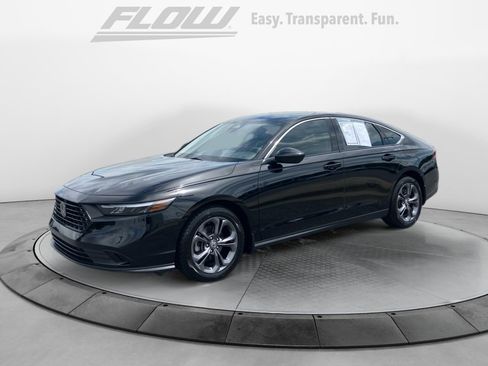 Used 2023 Honda Accord EX image 4