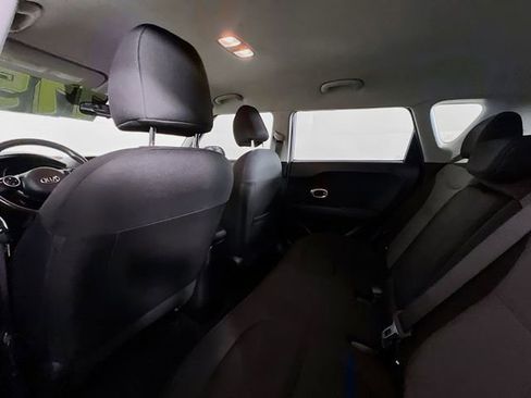 Used 2018 Kia Soul + image 21