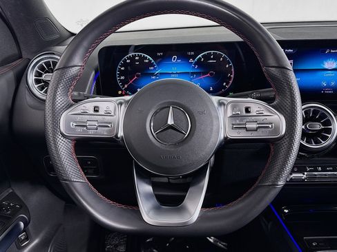 Certified 2023 Mercedes-Benz GLB 250 image 18
