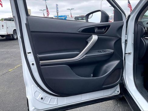 Used 2024 Mitsubishi Eclipse Cross LE AWD/4WD image 25