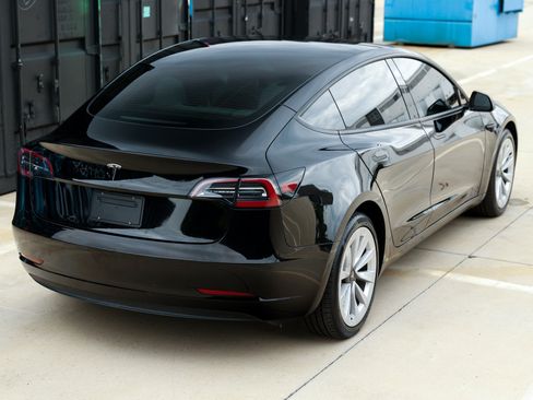 Used 2023 Tesla Model 3 Standard Range RWD image 16