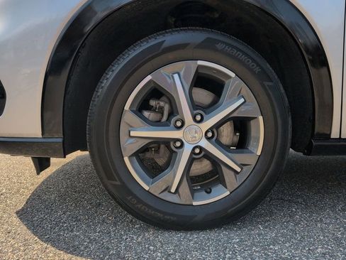 Used 2024 Honda HR-V EX-L image 10