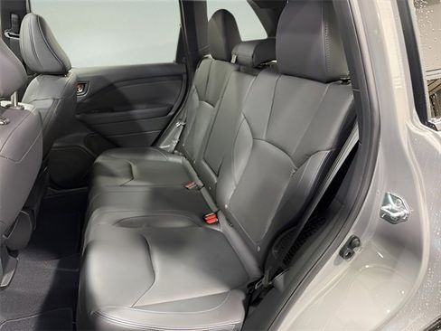 Used 2025 Subaru Forester Limited w/ Popular Package image 32