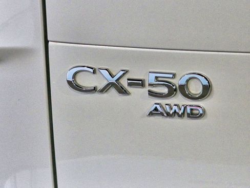 Used 2023 MAZDA CX-50 AWD 2.5 S w/ Premium Plus Pkg image 11