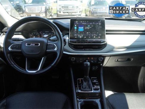 Certified 2022 Jeep Compass Limited image 12