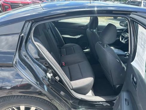 Used 2024 Nissan Altima 2.5 SV FWD image 29