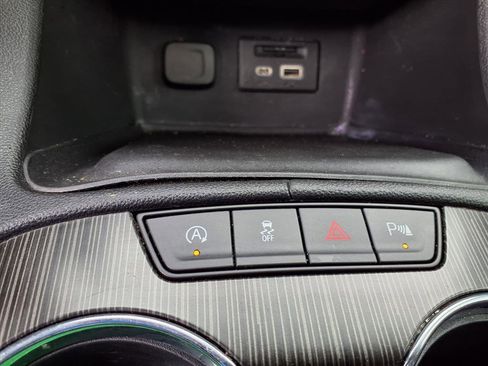 Used 2021 GMC Acadia SLT w/ Preferred Package image 10