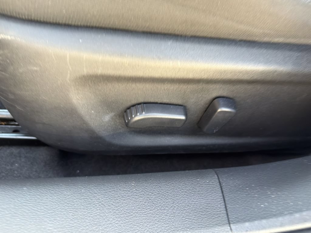 Used 2025 Nissan Altima 2.5 SV FWD image 23