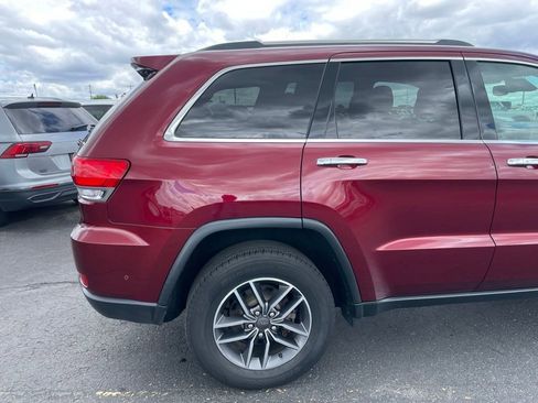 Used 2019 Jeep Grand Cherokee Limited w/ Luxury Group II AWD/4WD image 32