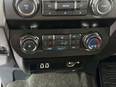 Used 2019 Ford F150 XLT w/ Equipment Group 302A Luxury RWD image 16
