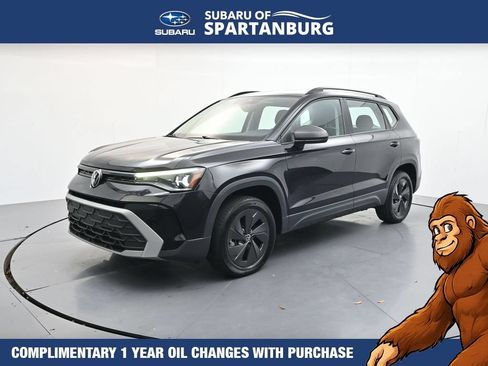 Used 2025 Volkswagen Taos S FWD image 3