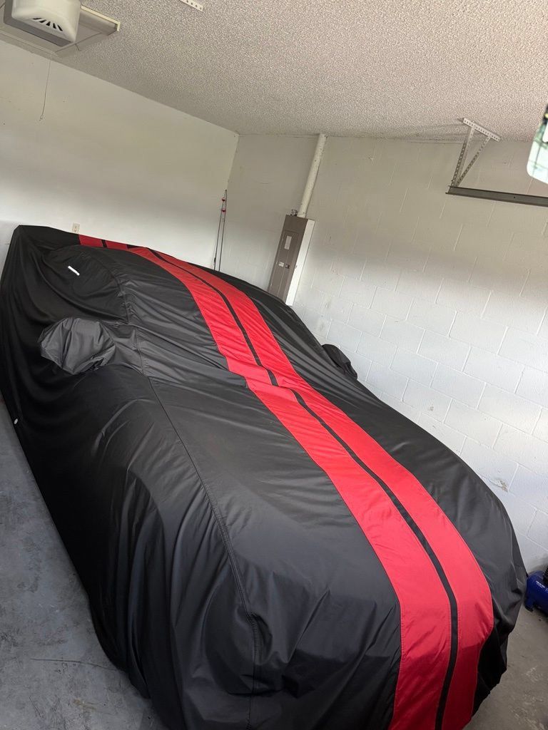 Used 2022 Chevrolet Camaro ZL1 RWD image 9