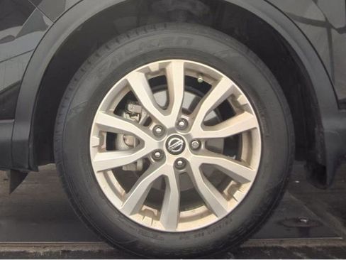 Used 2022 Nissan Rogue Sport SV w/ Technology Package AWD/4WD image 6