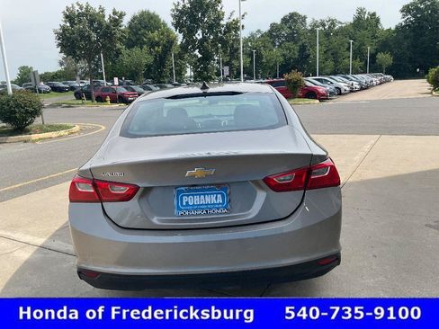 Used 2022 Chevrolet Malibu LS FWD image 5