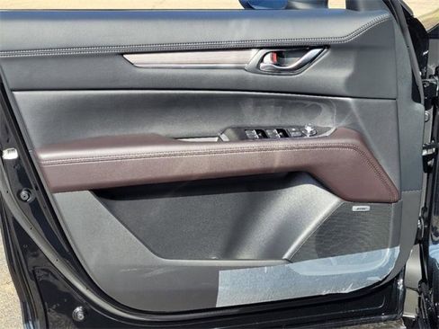 Used 2023 MAZDA CX-5 Signature image 10