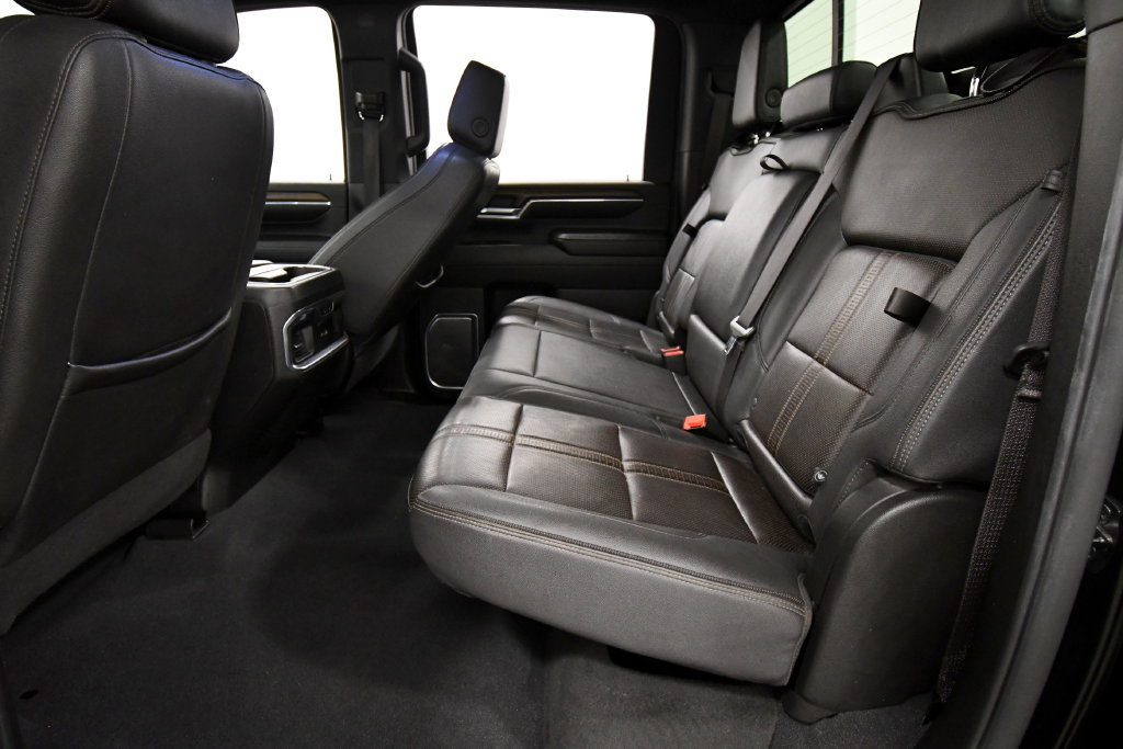 Used 2024 Chevrolet Silverado 3500 High Country w/ High Country Premium Package AWD/4WD image 15