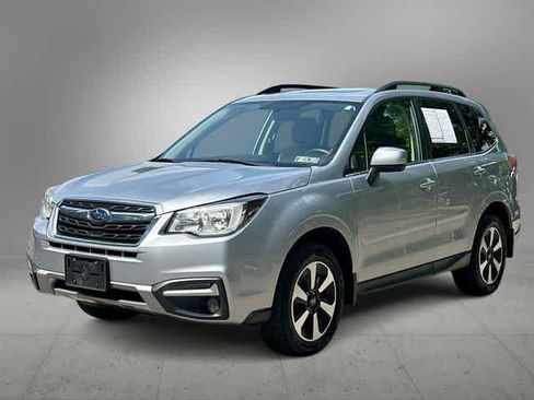 Used 2018 Subaru Forester 2.5i Limited AWD/4WD image 1