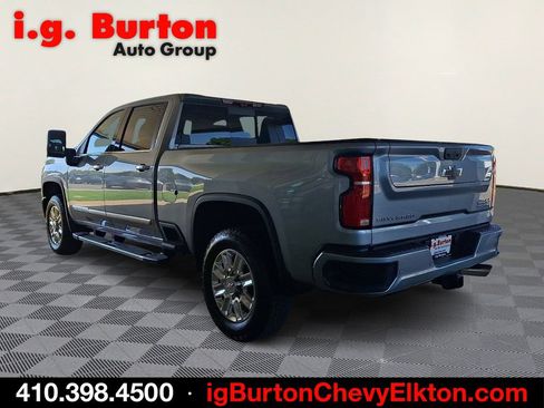 Certified 2025 Chevrolet Silverado 2500 High Country w/ Technology Package AWD/4WD image 4