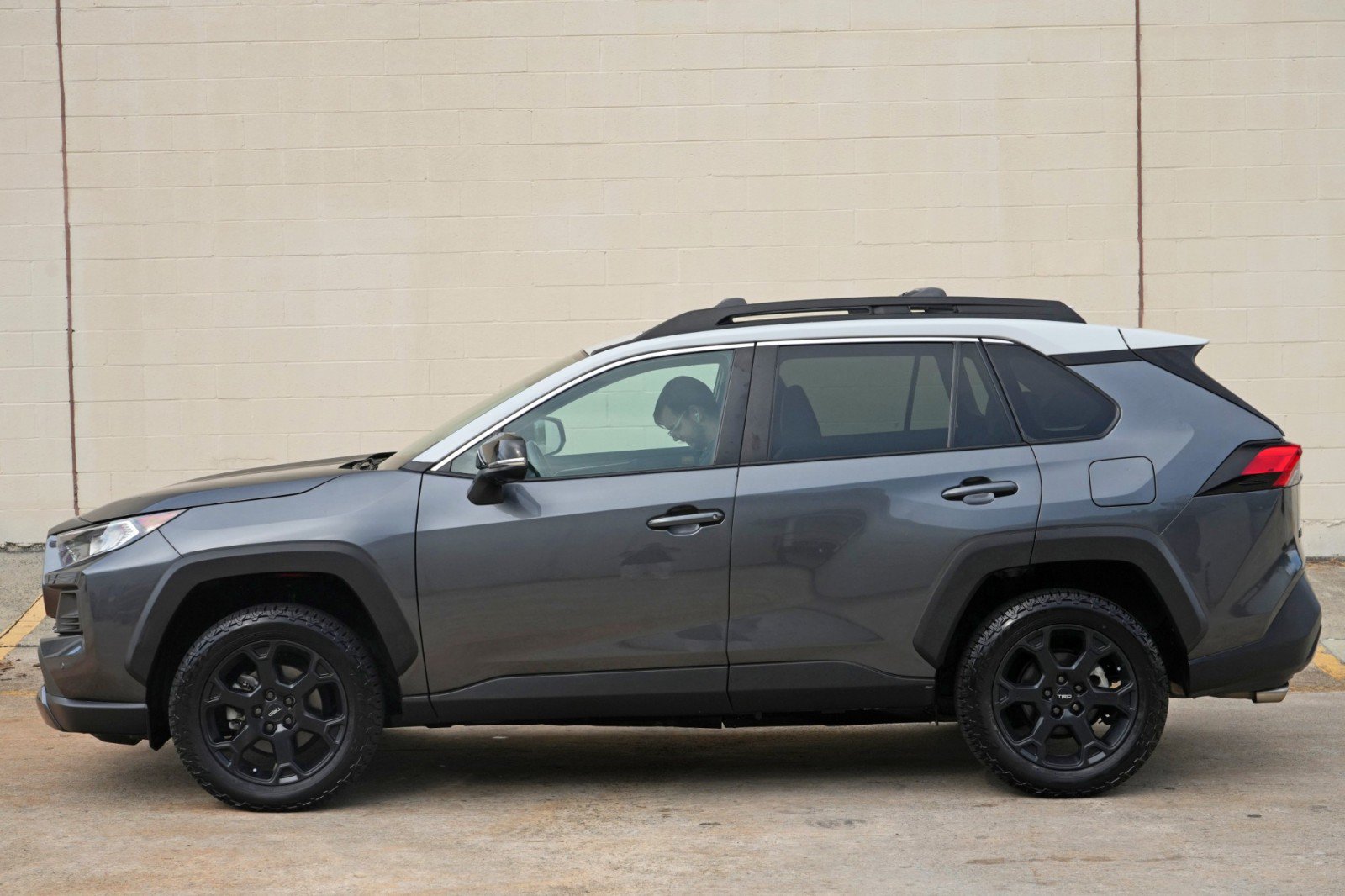 Used 2020 Toyota RAV4 TRD Off-Road AWD/4WD image 46