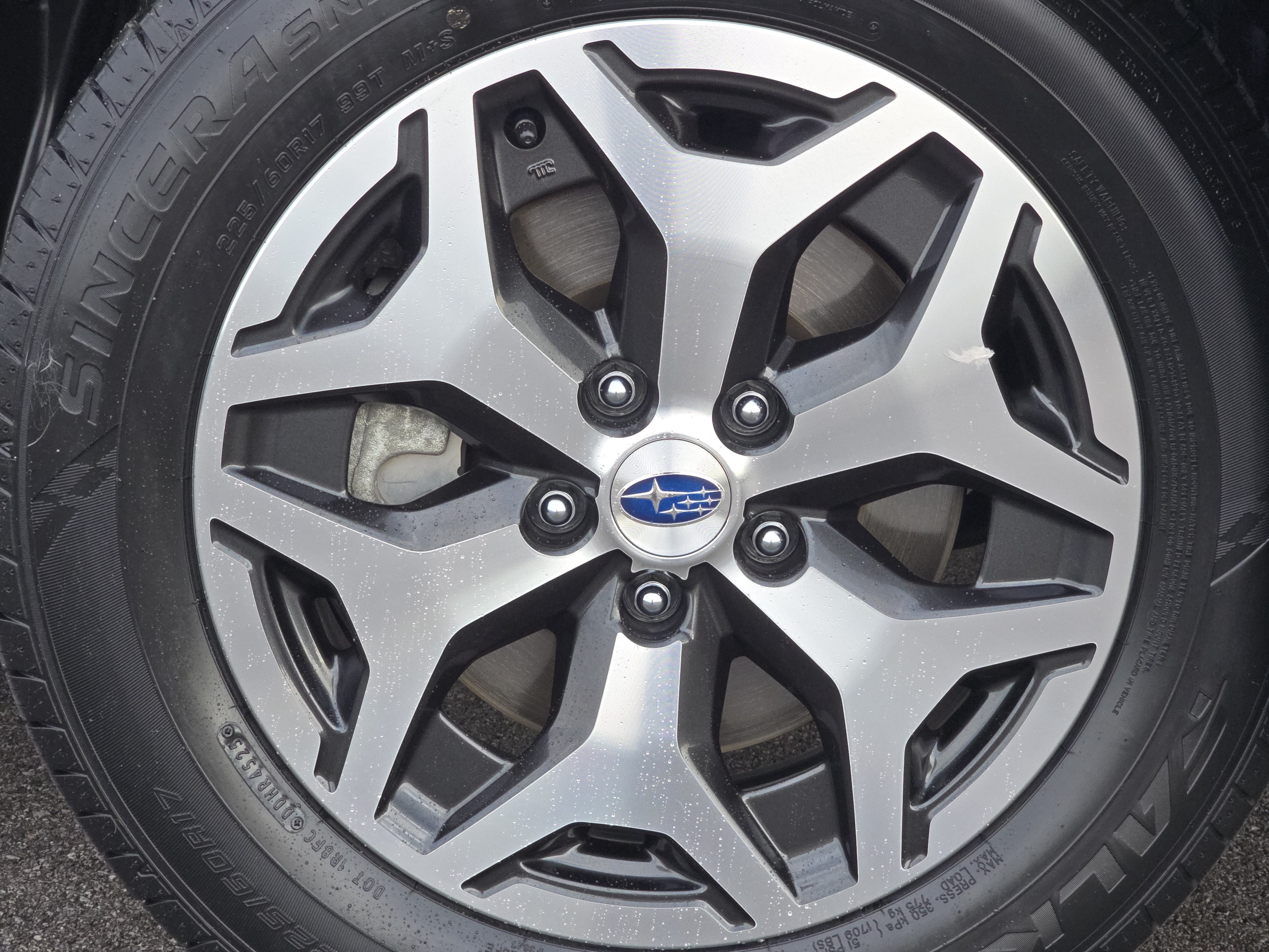 Certified 2024 Subaru Forester Premium AWD/4WD image 14