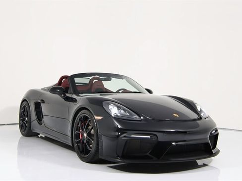 Used 2021 Porsche 718 Boxster Spyder RWD image 2