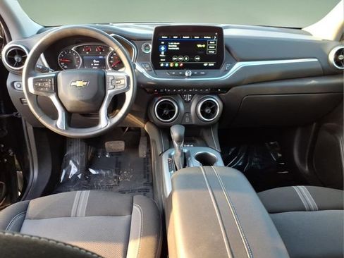 Used 2024 Chevrolet Blazer LT w/ Convenience Package image 13