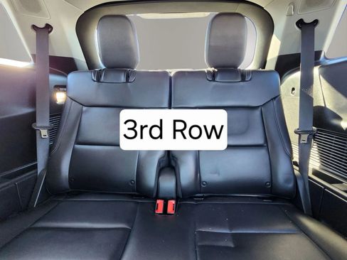 Used 2021 Ford Explorer Limited w/ Equipment Group 301A AWD/4WD image 24