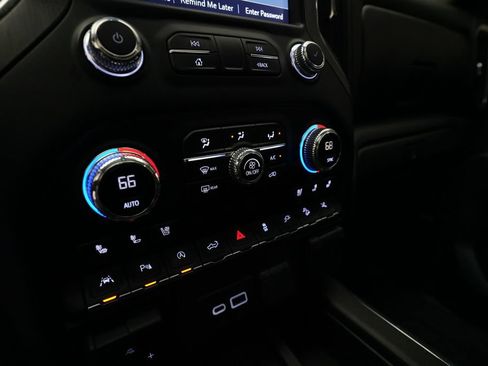 Used 2022 GMC Sierra 1500 Denali w/ Denali Premium Package AWD/4WD image 20