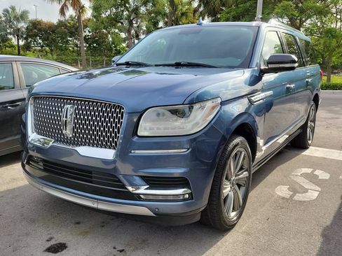 Used 2018 Lincoln Navigator L Reserve AWD/4WD image 3