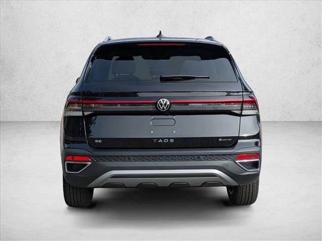 New 2026 Volkswagen Taos SE AWD/4WD image 8