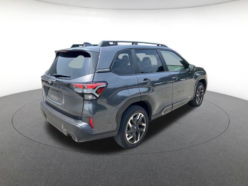 Used 2025 Subaru Forester Limited AWD/4WD image 7