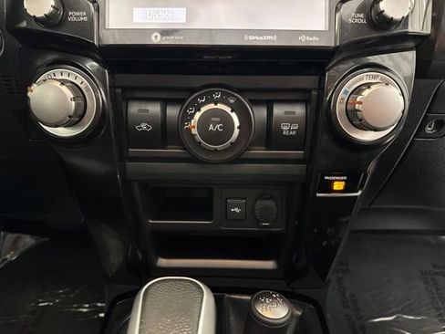 Used 2020 Toyota 4Runner TRD Off-Road Premium w/ Moonroof Package AWD/4WD image 24