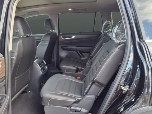 New 2026 Volkswagen Atlas SEL image 18