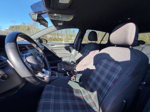 Used 2019 Volkswagen GTI Rabbit Edition image 22