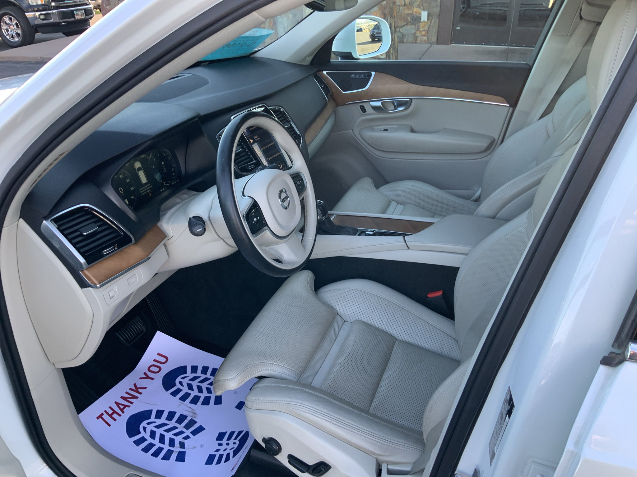 Used 2018 Volvo XC90 T6 Inscription w/ Convenience Package AWD/4WD image 9