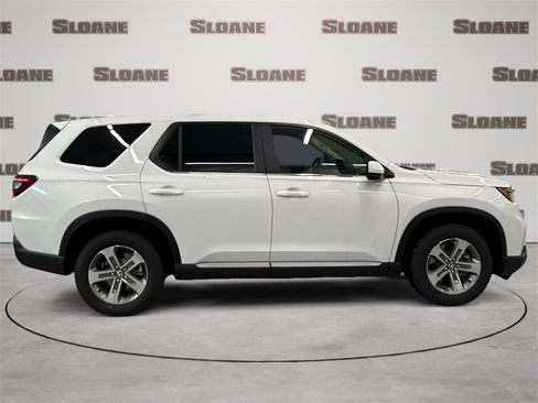 New 2025 Honda Pilot EX-L image 6