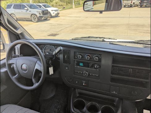New 2026 GMC Savana 2500 w/ Enhanced Convenience Package RWD image 17