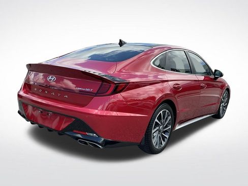 Used 2020 Hyundai Sonata Limited w/ Preferred Accessory Package FWD image 12