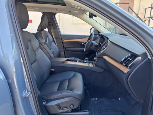 Used 2023 Volvo XC90 B6 Plus w/ Protection Package Premier AWD/4WD image 16