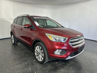 Used 2017 Ford Escape Titanium video 2