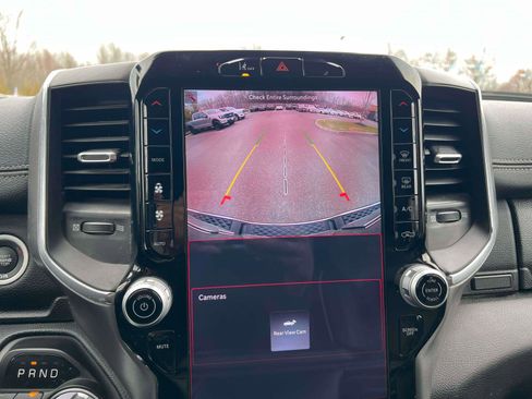 Used 2025 RAM 1500 Laramie image 15