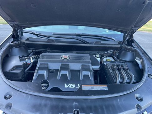 Used 2015 Cadillac SRX Luxury w/ Driver Awareness Package image 10