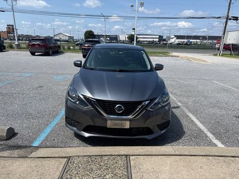 Used 2019 Nissan Sentra SV FWD image 3