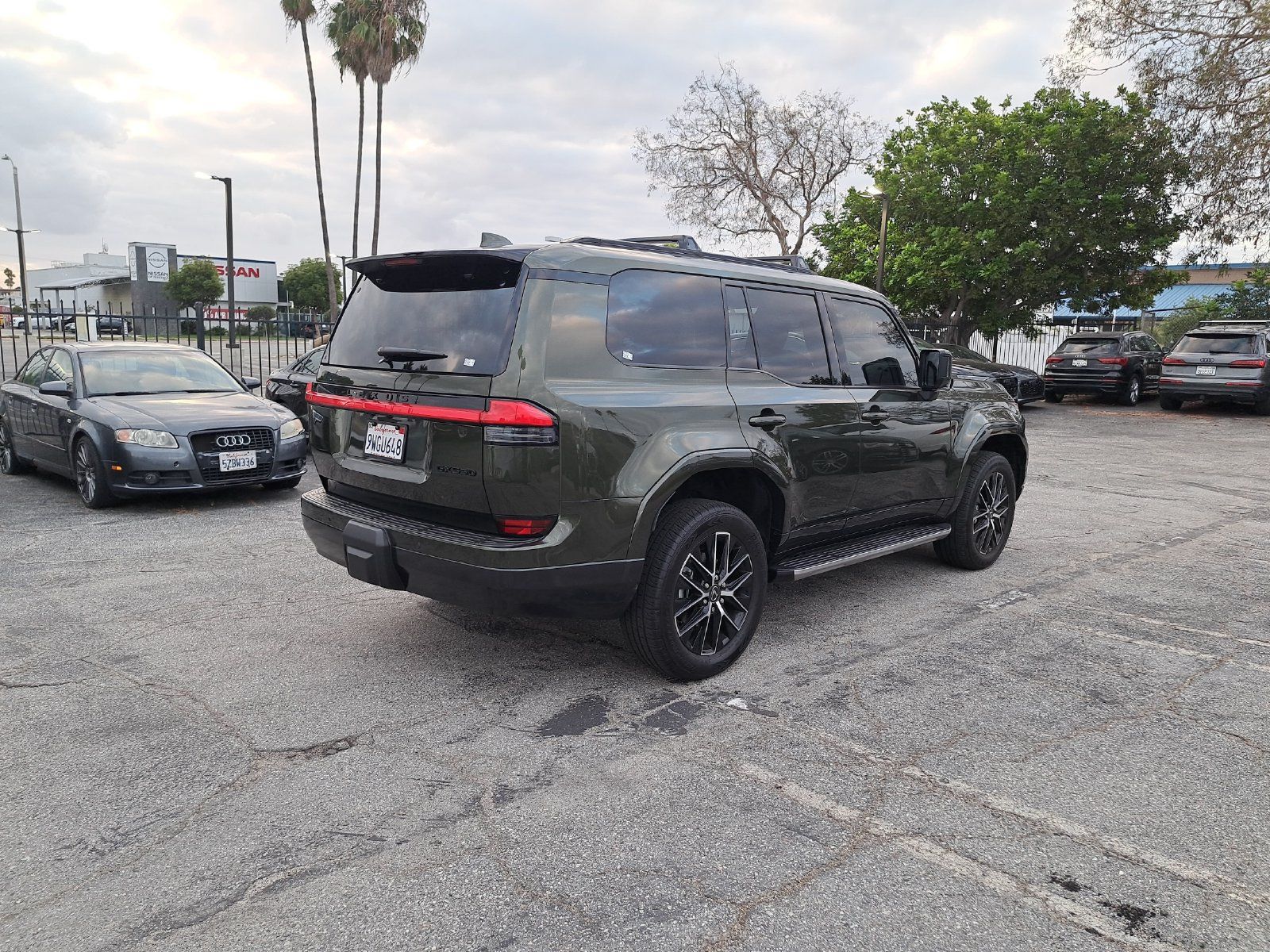Used 2025 Lexus GX 550 w/ Accessory Package (Z1) AWD/4WD image 5