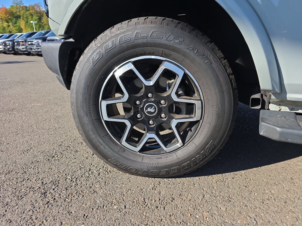Used 2022 Ford Bronco Outer Banks AWD/4WD image 13