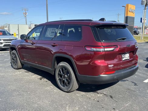 New 2025 Jeep Grand Cherokee L Altitude RWD image 4