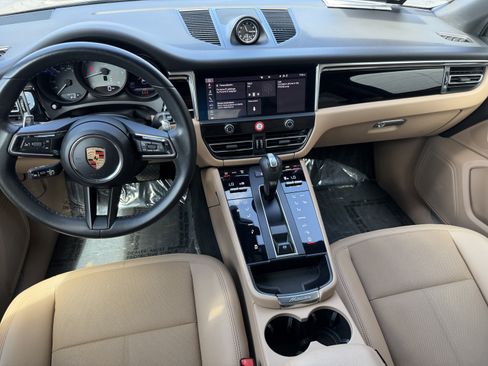 Certified 2024 Porsche Macan S AWD/4WD image 14